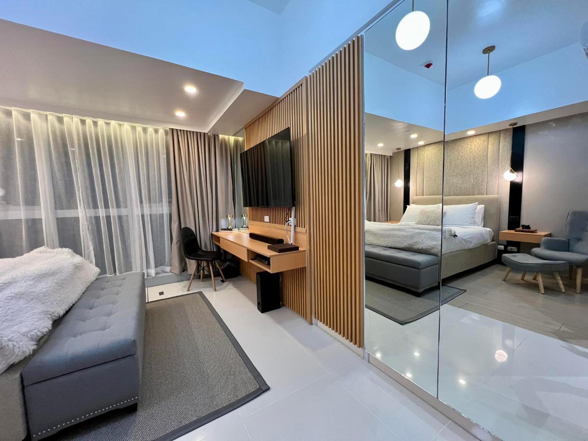 Hotel Vibe Condo At Uptown Parksuites Bgc Taguig Zewnętrze zdjęcie