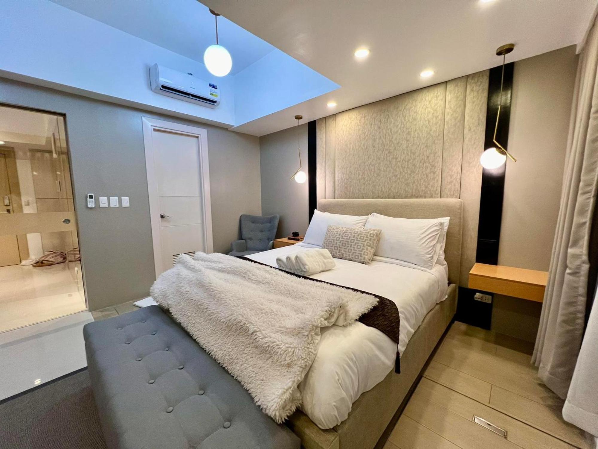 Hotel Vibe Condo At Uptown Parksuites Bgc Taguig Zewnętrze zdjęcie