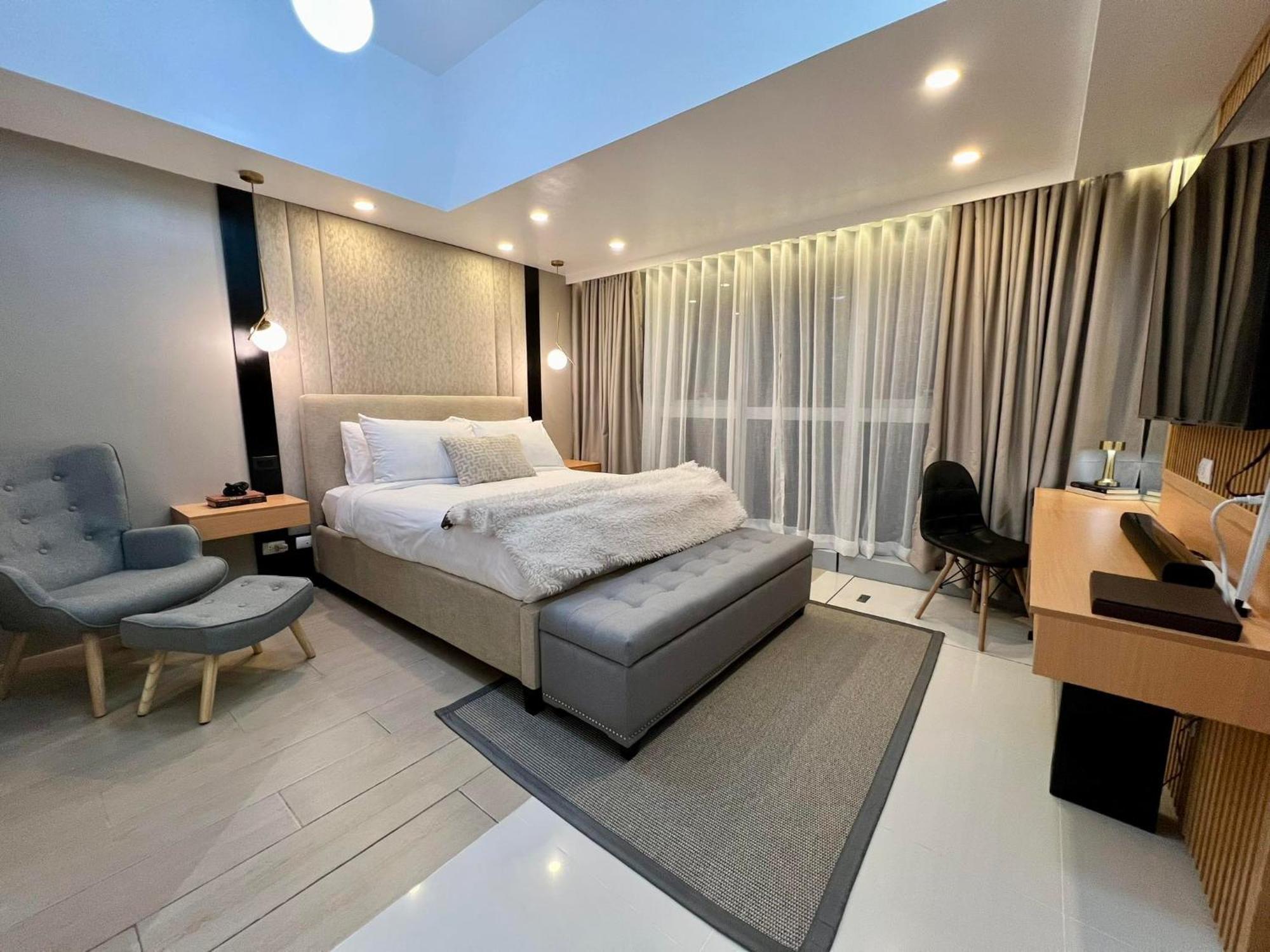 Hotel Vibe Condo At Uptown Parksuites Bgc Taguig Zewnętrze zdjęcie