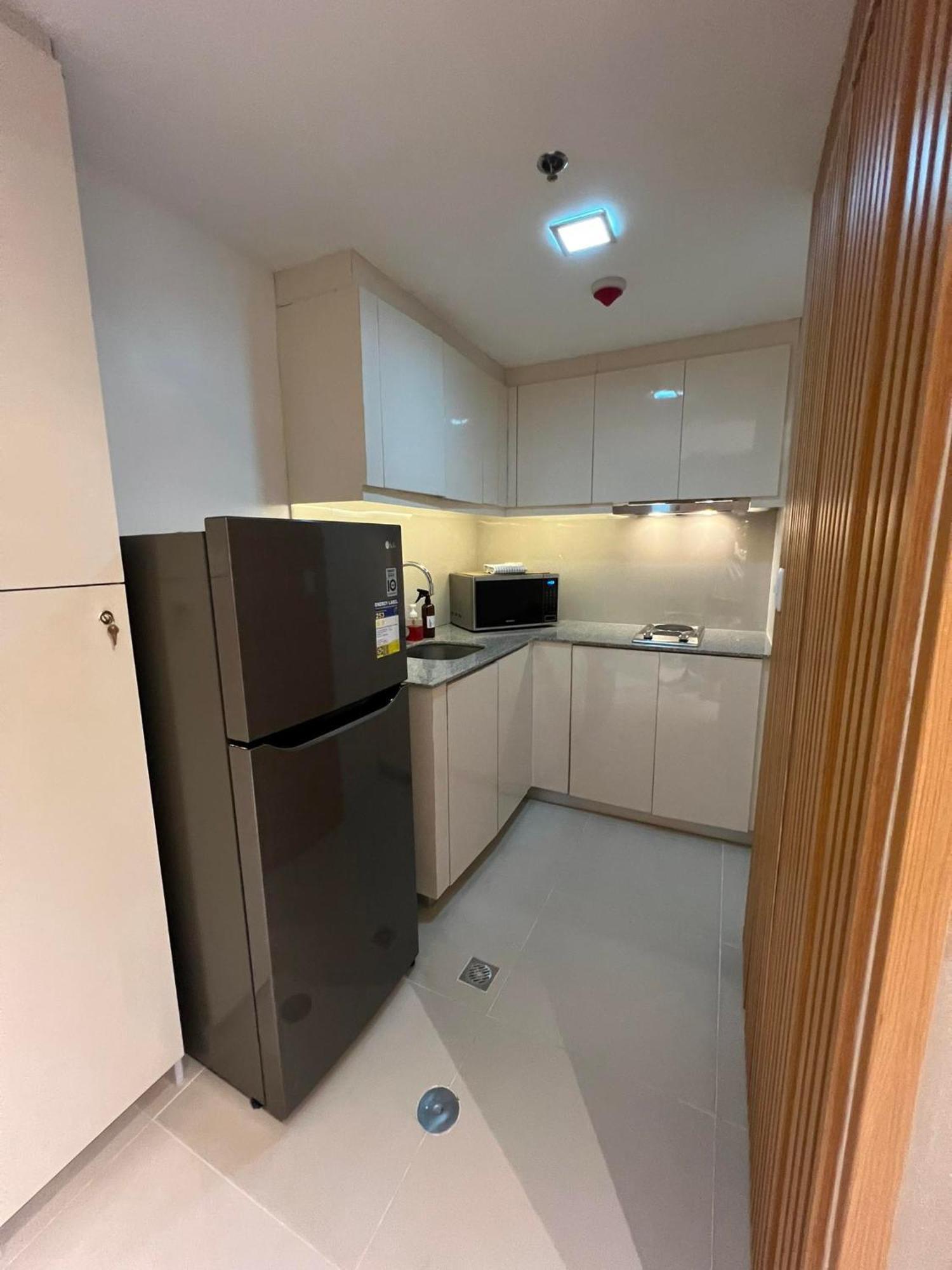 Hotel Vibe Condo At Uptown Parksuites Bgc Taguig Zewnętrze zdjęcie